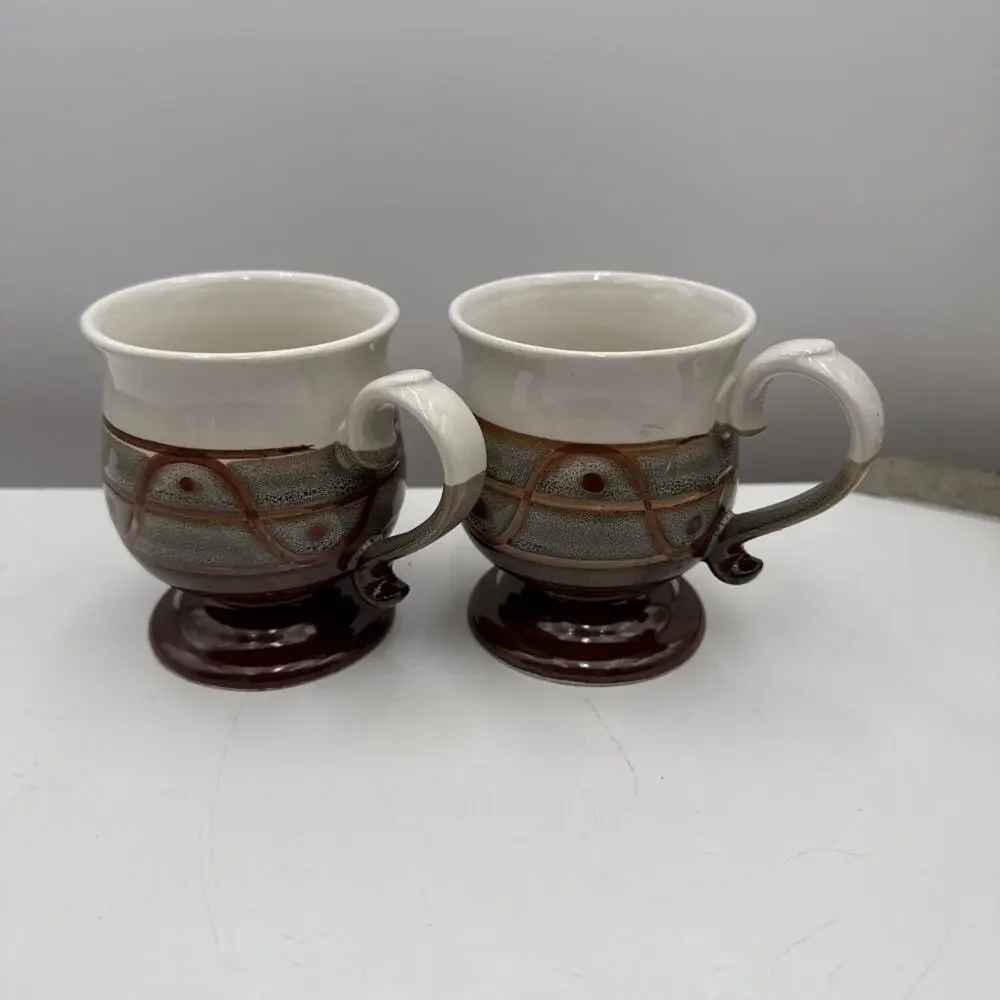 2 Vtg Stoneware Pottery Glaze Footed Brown & Greenish Gray Studio Clay Mugs Read